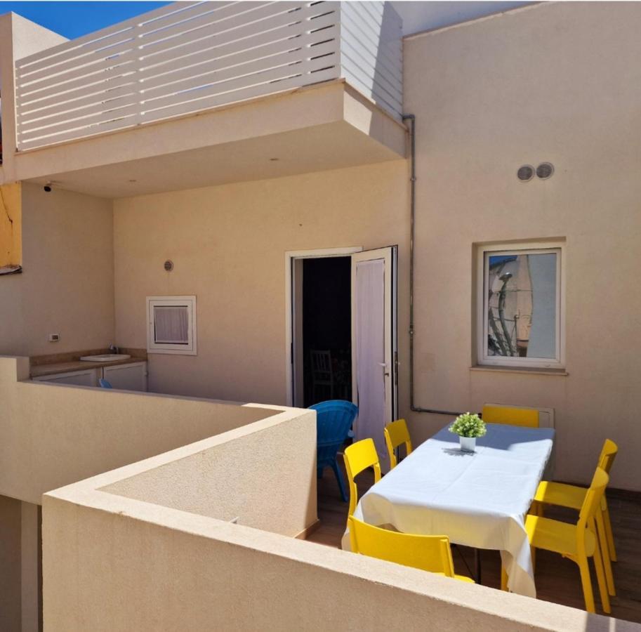 Beach Apartments Marina Di Ragusa Eksteriør billede