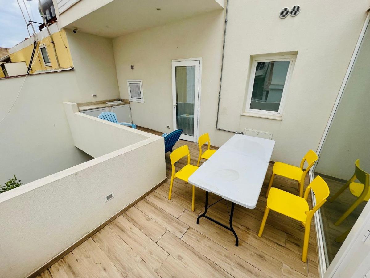 Beach Apartments Marina Di Ragusa Eksteriør billede